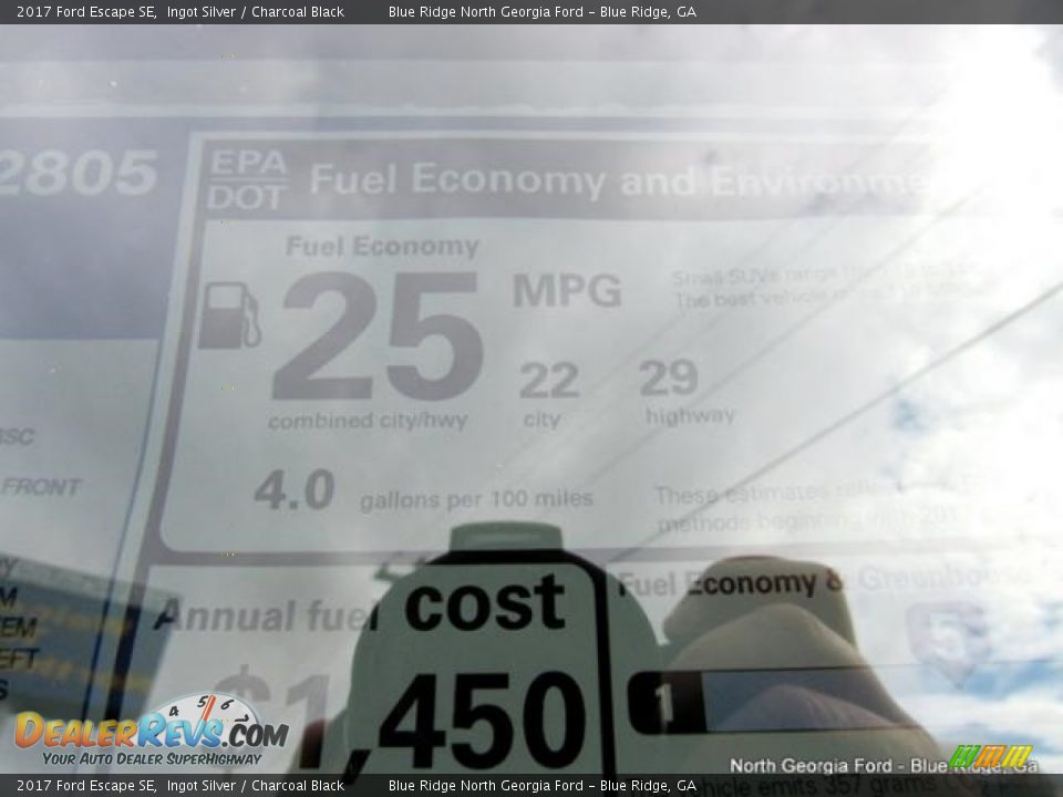 2017 Ford Escape SE Ingot Silver / Charcoal Black Photo #26