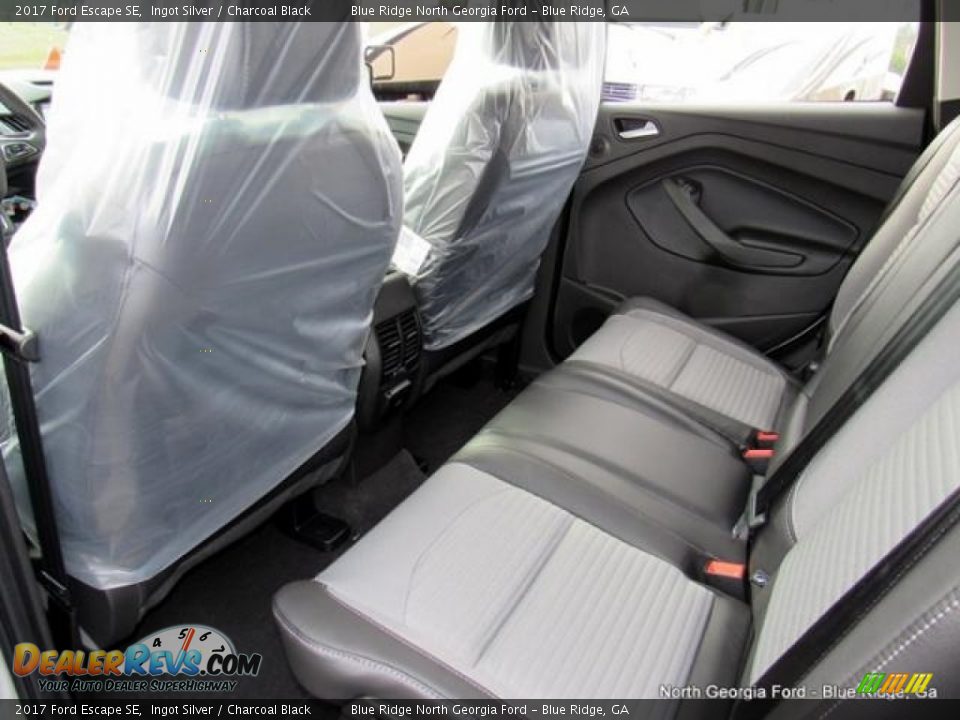 2017 Ford Escape SE Ingot Silver / Charcoal Black Photo #30