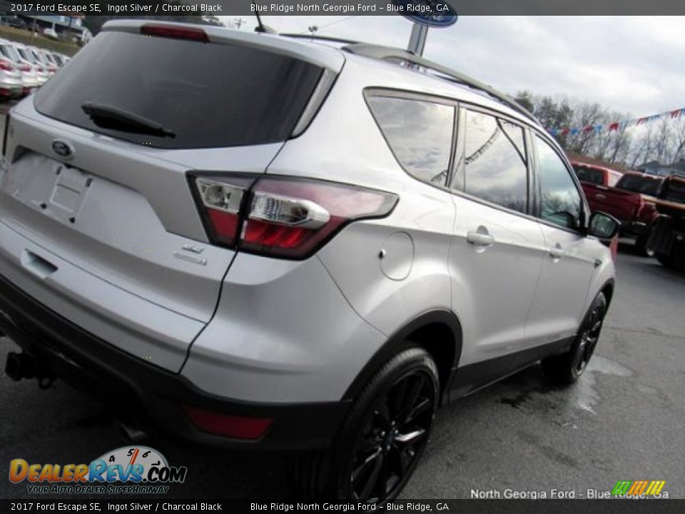 2017 Ford Escape SE Ingot Silver / Charcoal Black Photo #34