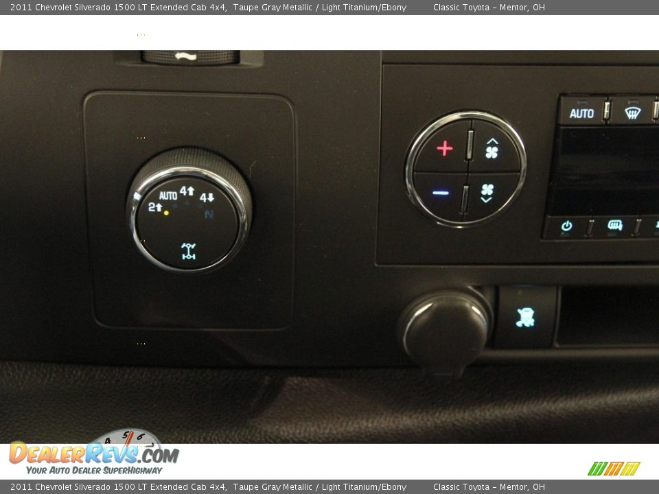 2011 Chevrolet Silverado 1500 LT Extended Cab 4x4 Taupe Gray Metallic / Light Titanium/Ebony Photo #9