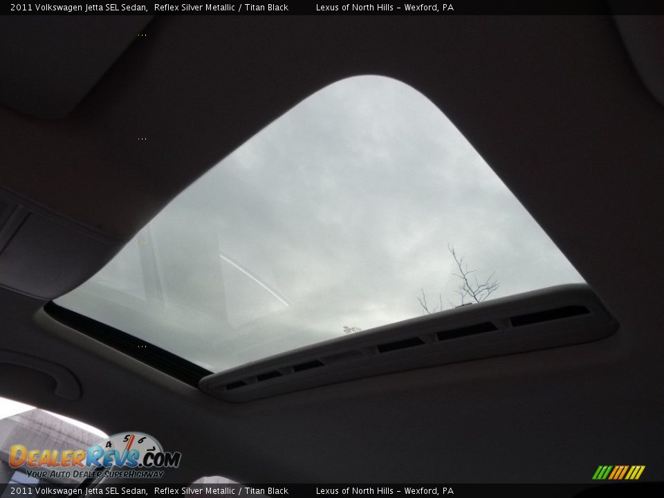 2011 Volkswagen Jetta SEL Sedan Reflex Silver Metallic / Titan Black Photo #12