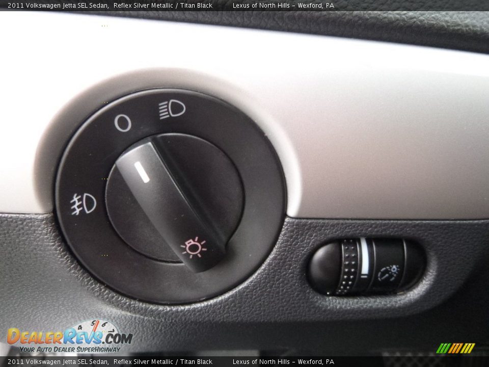 2011 Volkswagen Jetta SEL Sedan Reflex Silver Metallic / Titan Black Photo #13