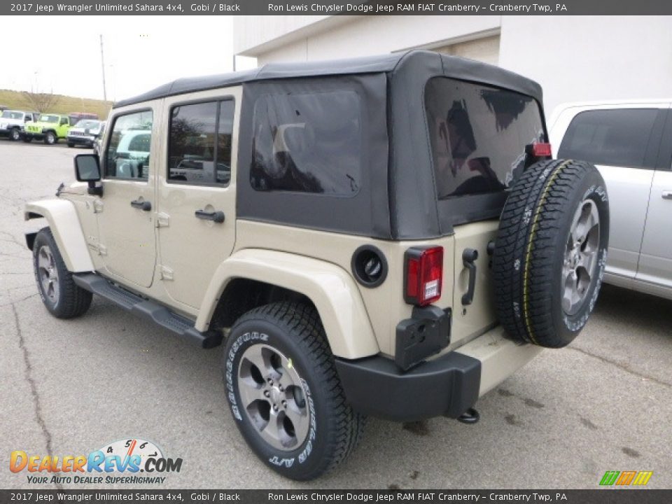 2017 Jeep Wrangler Unlimited Sahara 4x4 Gobi / Black Photo #5