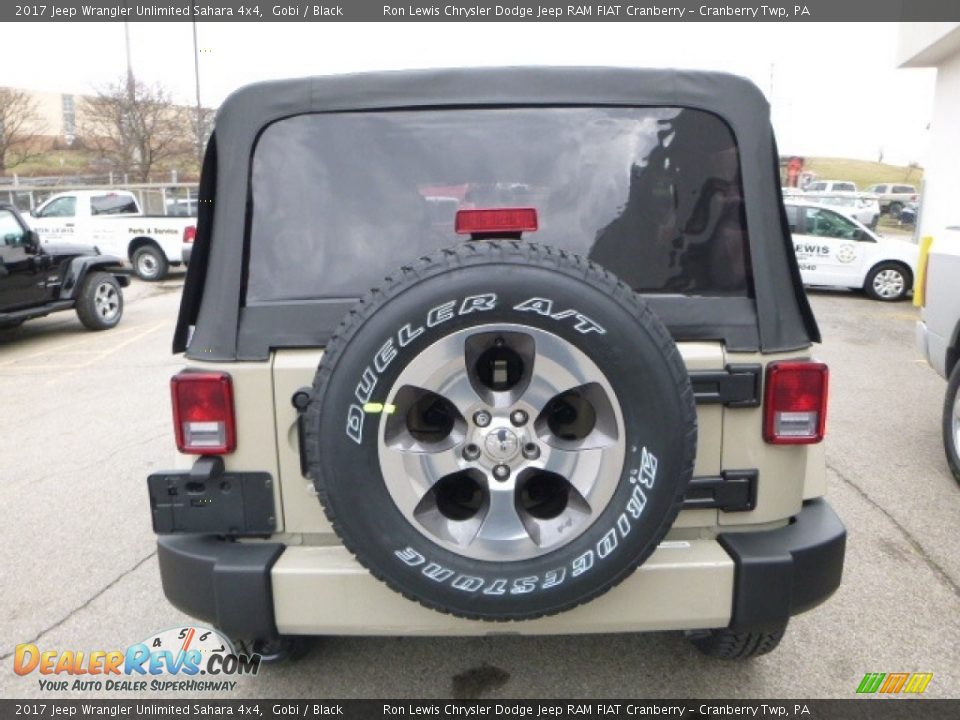 2017 Jeep Wrangler Unlimited Sahara 4x4 Gobi / Black Photo #6