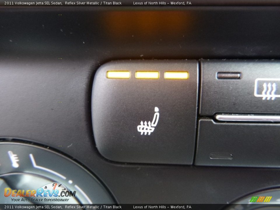 2011 Volkswagen Jetta SEL Sedan Reflex Silver Metallic / Titan Black Photo #17