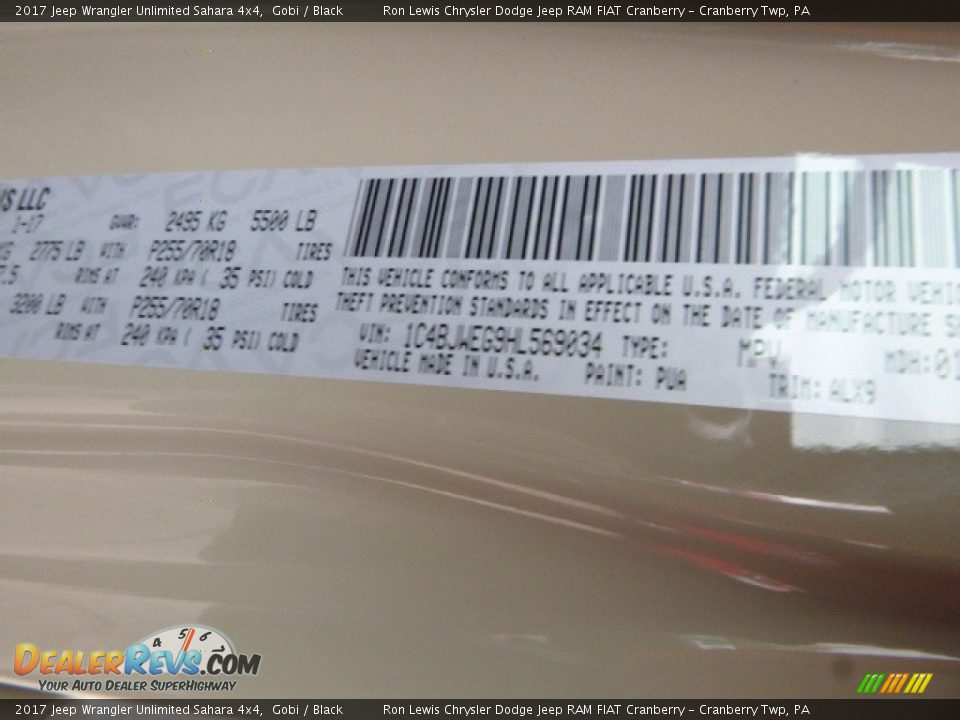 2017 Jeep Wrangler Unlimited Sahara 4x4 Gobi / Black Photo #14