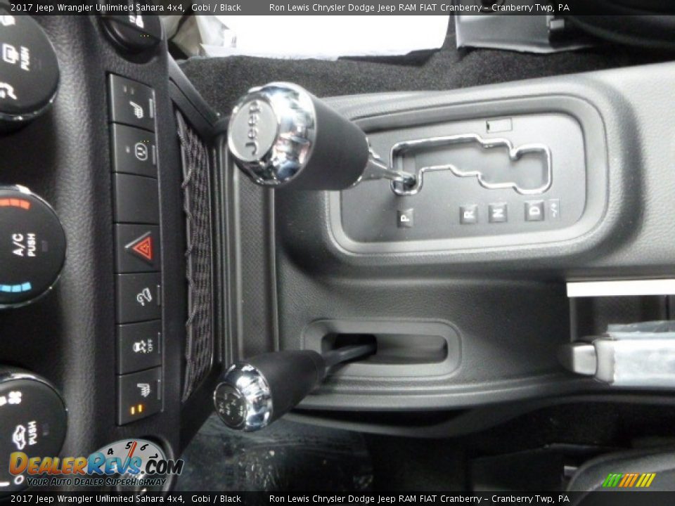 2017 Jeep Wrangler Unlimited Sahara 4x4 Gobi / Black Photo #20