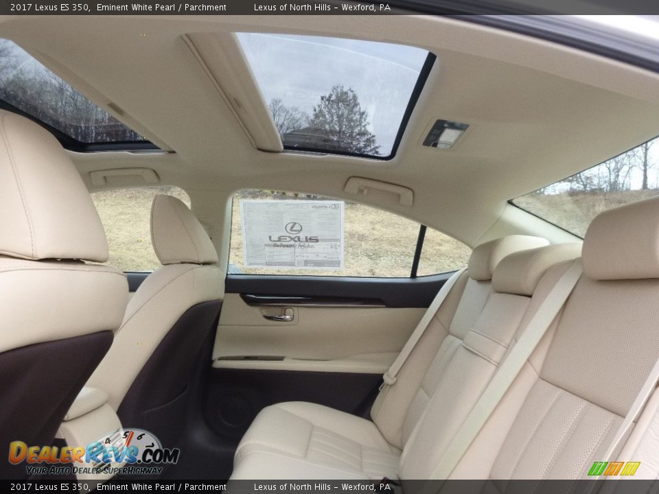 2017 Lexus ES 350 Eminent White Pearl / Parchment Photo #7