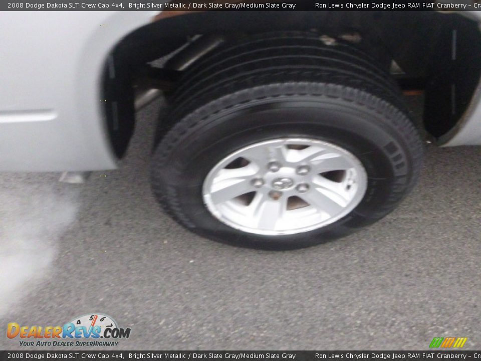 2008 Dodge Dakota SLT Crew Cab 4x4 Bright Silver Metallic / Dark Slate Gray/Medium Slate Gray Photo #2