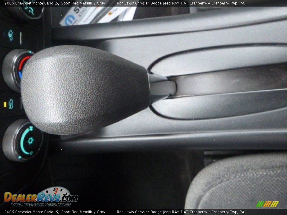 2006 Chevrolet Monte Carlo LS Shifter Photo #20
