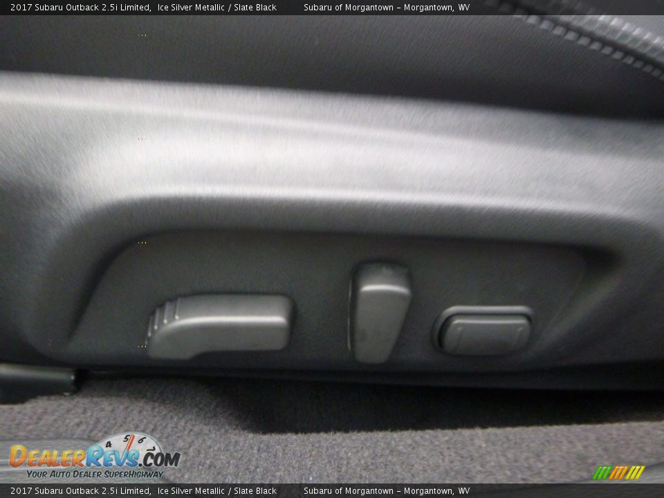 2017 Subaru Outback 2.5i Limited Ice Silver Metallic / Slate Black Photo #16