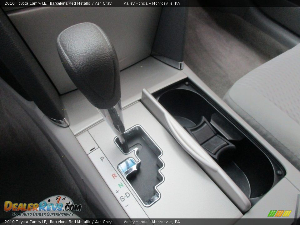 2010 Toyota Camry LE Barcelona Red Metallic / Ash Gray Photo #15