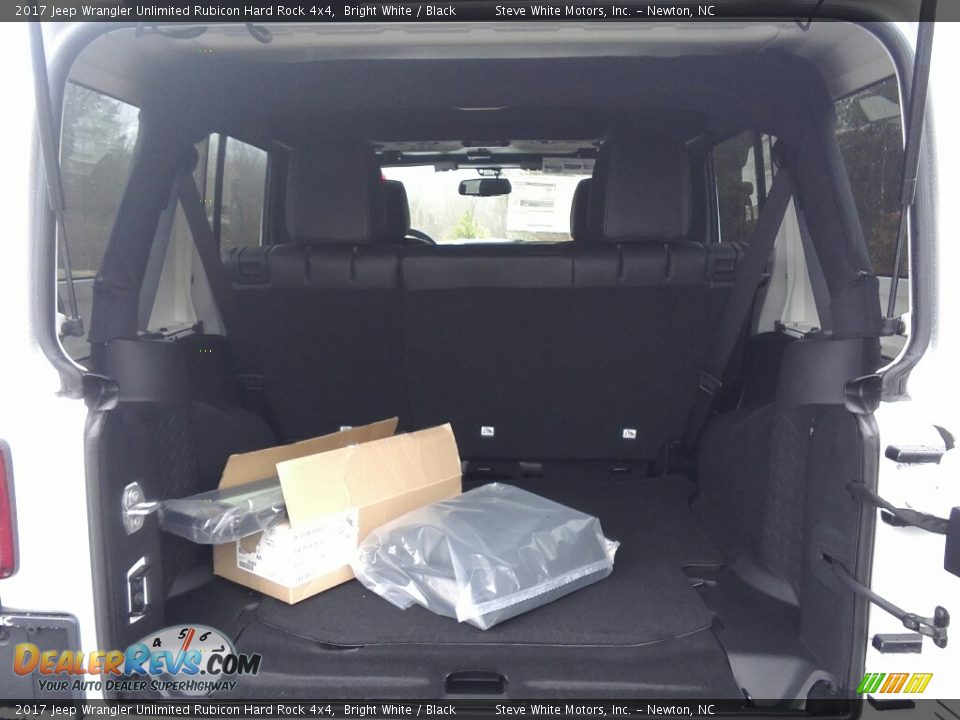 2017 Jeep Wrangler Unlimited Rubicon Hard Rock 4x4 Bright White / Black Photo #14