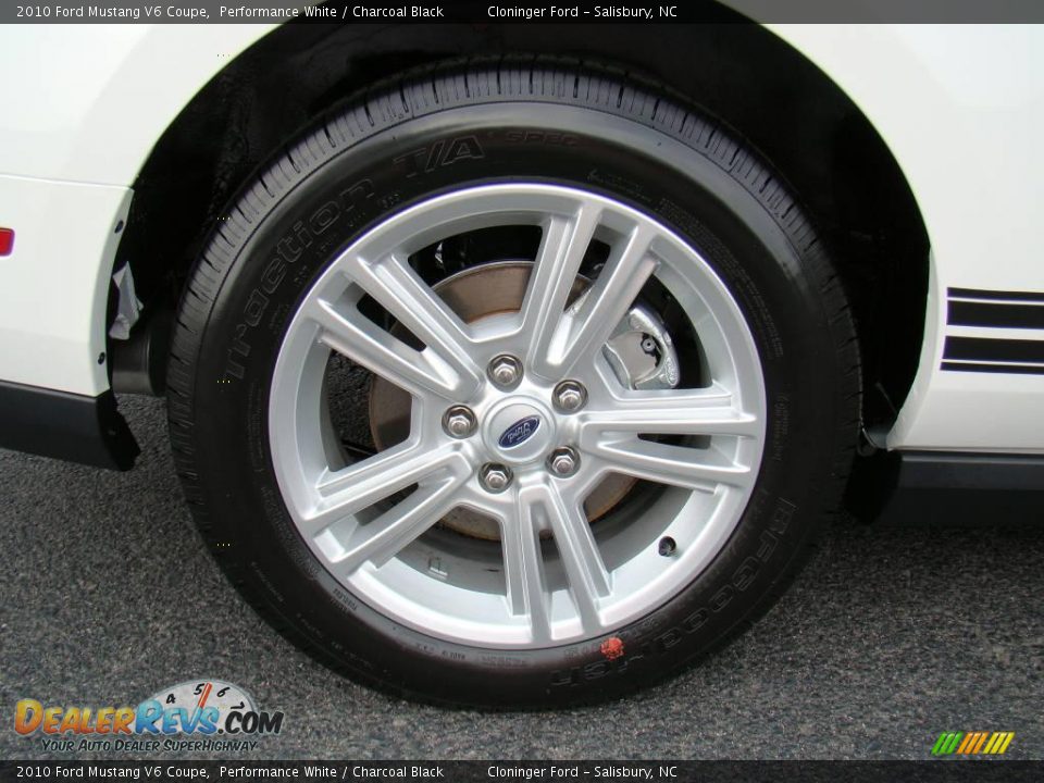 2010 Ford Mustang V6 Coupe Performance White / Charcoal Black Photo #13