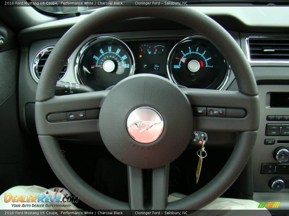 2010 Ford Mustang V6 Coupe Performance White / Charcoal Black Photo #17