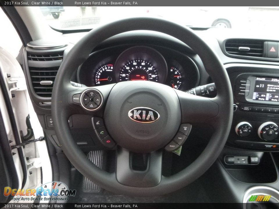 2017 Kia Soul  Steering Wheel Photo #17