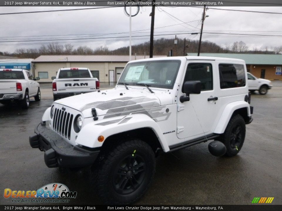 2017 Jeep Wrangler Sahara 4x4 Bright White / Black Photo #1