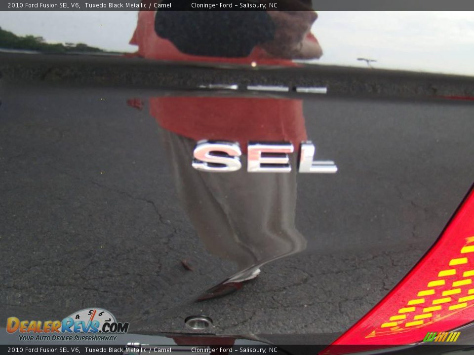 2010 Ford Fusion SEL V6 Tuxedo Black Metallic / Camel Photo #14