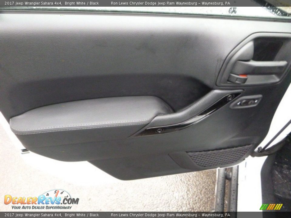 2017 Jeep Wrangler Sahara 4x4 Bright White / Black Photo #14