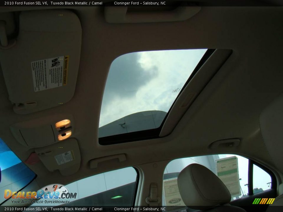 2010 Ford Fusion SEL V6 Tuxedo Black Metallic / Camel Photo #19