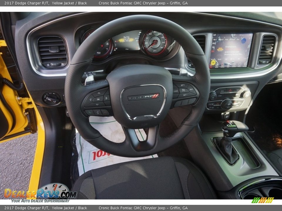 Dashboard of 2017 Dodge Charger R/T Photo #10