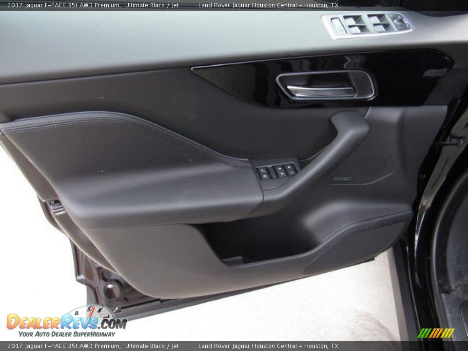 Door Panel of 2017 Jaguar F-PACE 35t AWD Premium Photo #18