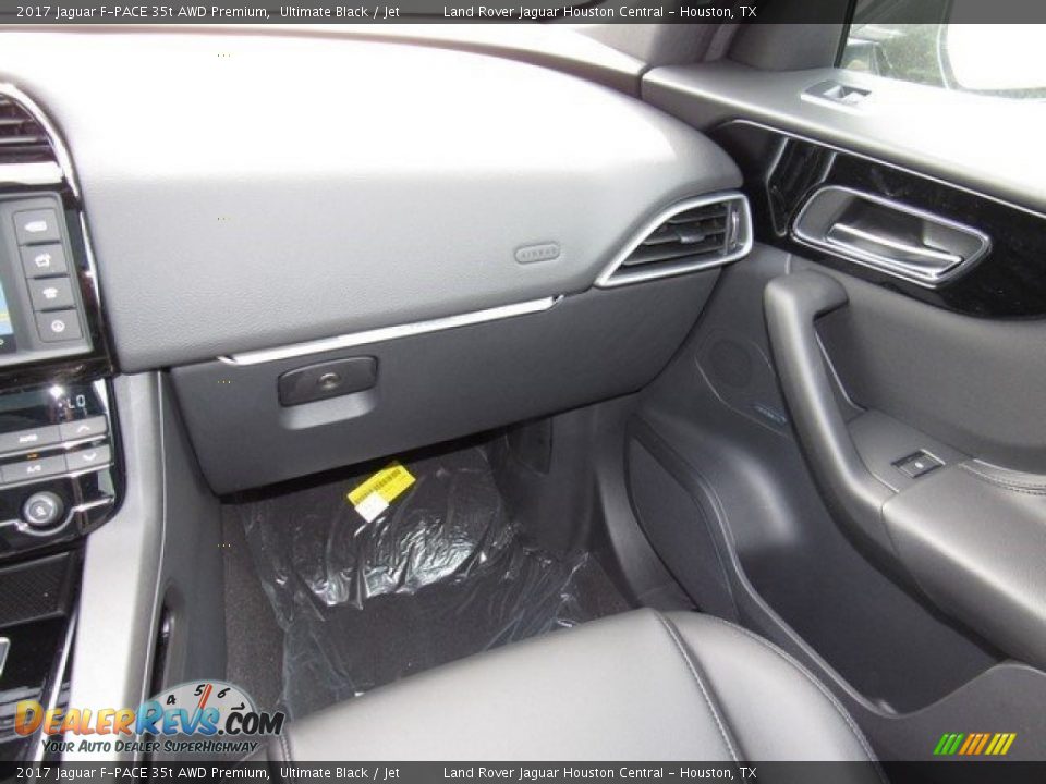 2017 Jaguar F-PACE 35t AWD Premium Ultimate Black / Jet Photo #14