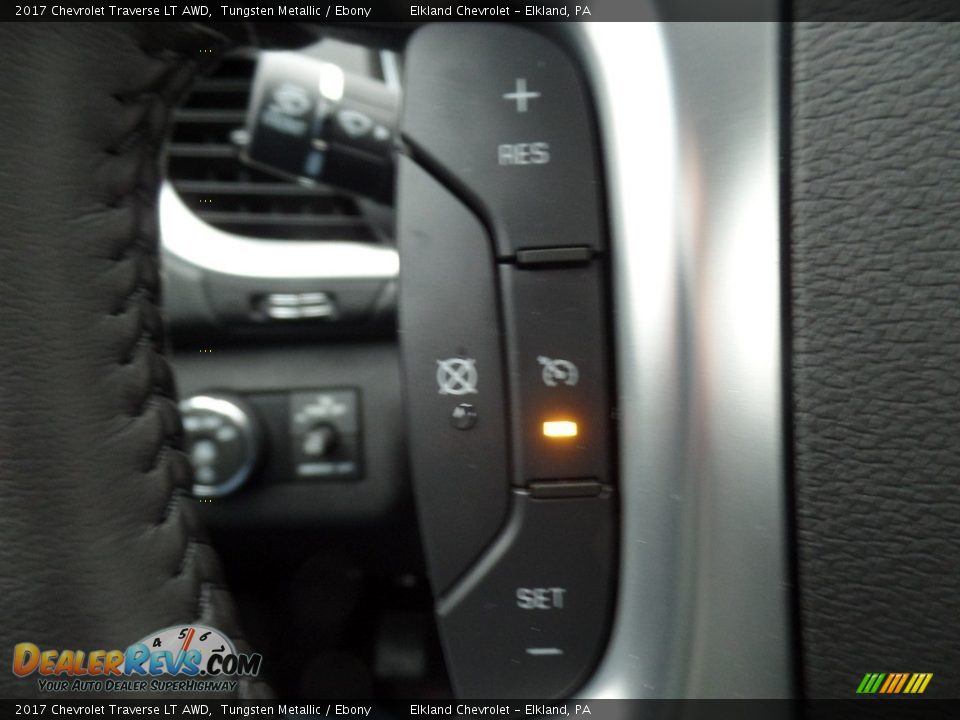 2017 Chevrolet Traverse LT AWD Tungsten Metallic / Ebony Photo #25