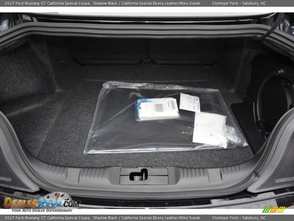 2017 Ford Mustang GT California Speical Coupe Trunk Photo #8