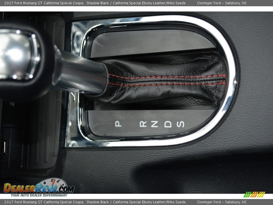 2017 Ford Mustang GT California Speical Coupe Shifter Photo #16