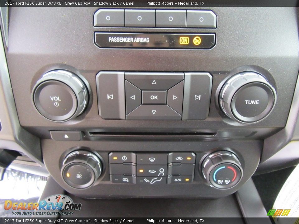 2017 Ford F250 Super Duty XLT Crew Cab 4x4 Shadow Black / Camel Photo #28
