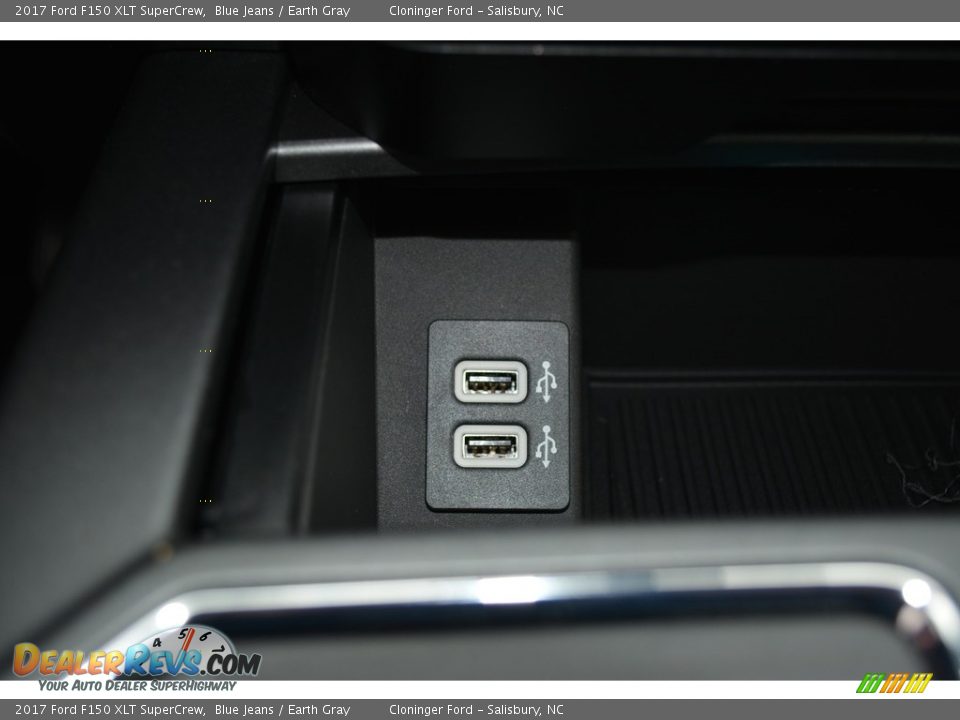 2017 Ford F150 XLT SuperCrew Blue Jeans / Earth Gray Photo #16