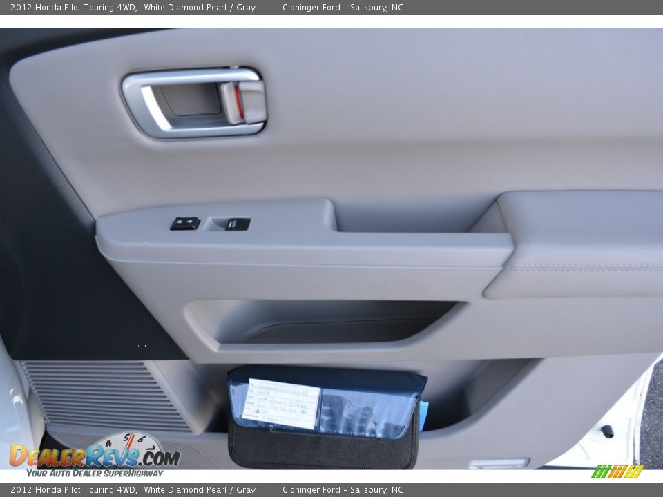 2012 Honda Pilot Touring 4WD White Diamond Pearl / Gray Photo #17