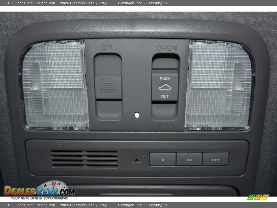 2012 Honda Pilot Touring 4WD White Diamond Pearl / Gray Photo #25