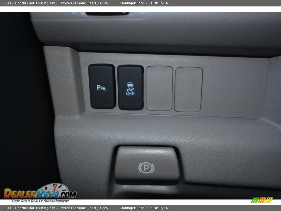 2012 Honda Pilot Touring 4WD White Diamond Pearl / Gray Photo #28