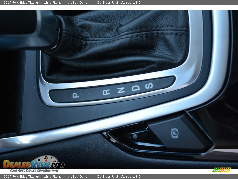 2017 Ford Edge Titanium White Platinum Metallic / Dune Photo #18