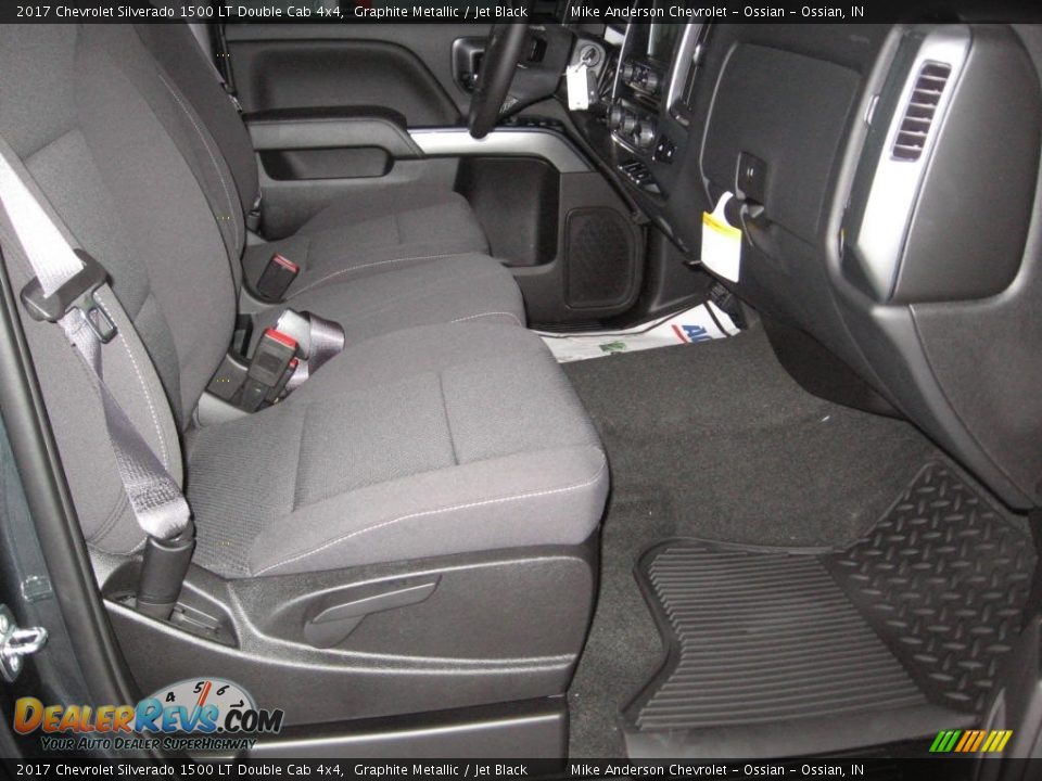 2017 Chevrolet Silverado 1500 LT Double Cab 4x4 Graphite Metallic / Jet Black Photo #9