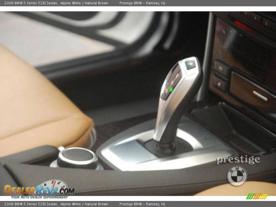2008 BMW 5 Series 528i Sedan Alpine White / Natural Brown Photo #17