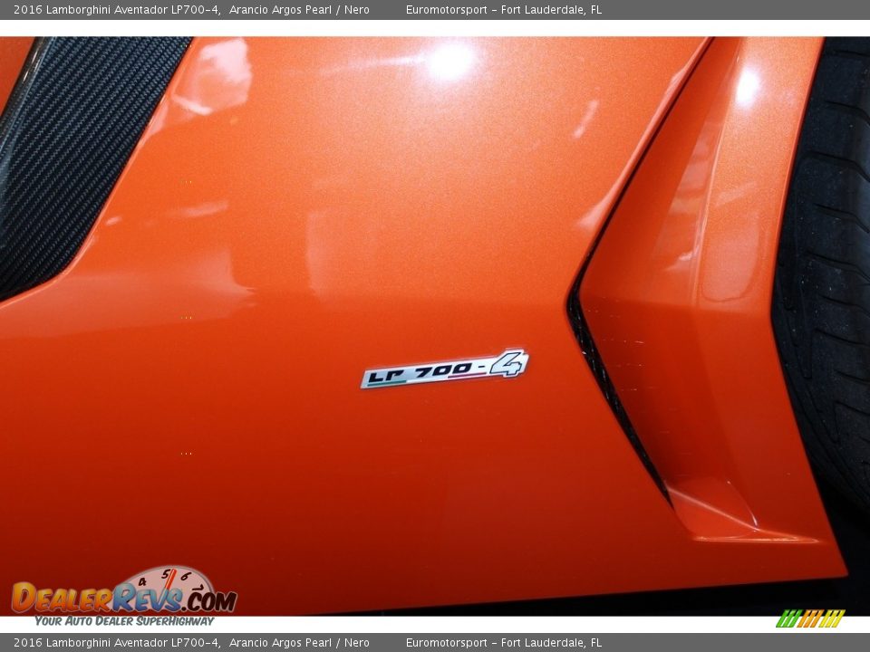 2016 Lamborghini Aventador LP700-4 Logo Photo #18