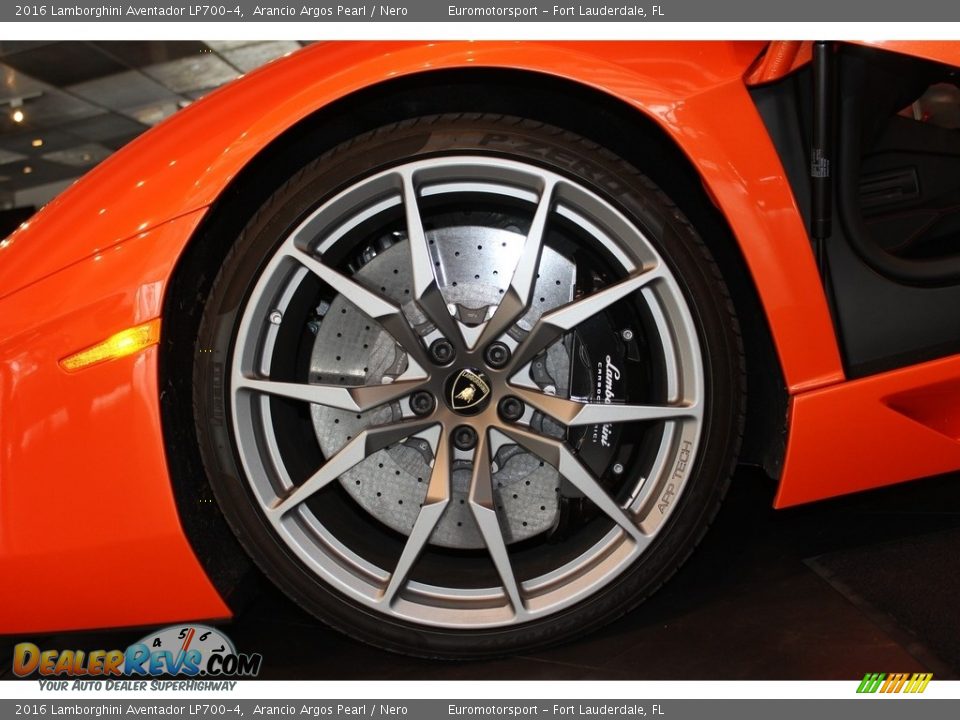 2016 Lamborghini Aventador LP700-4 Wheel Photo #20