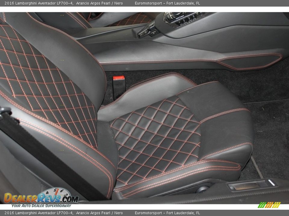 Front Seat of 2016 Lamborghini Aventador LP700-4 Photo #27