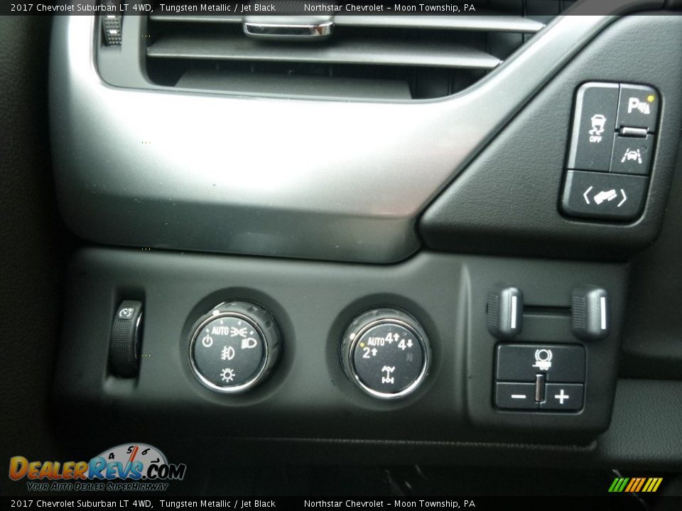 Controls of 2017 Chevrolet Suburban LT 4WD Photo #19