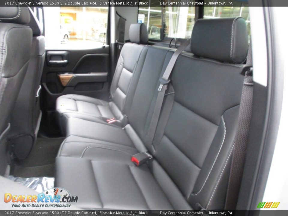 2017 Chevrolet Silverado 1500 LTZ Double Cab 4x4 Silver Ice Metallic / Jet Black Photo #13