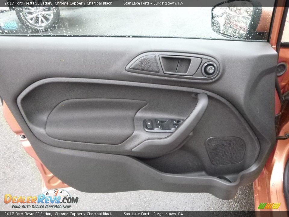 Door Panel of 2017 Ford Fiesta SE Sedan Photo #13