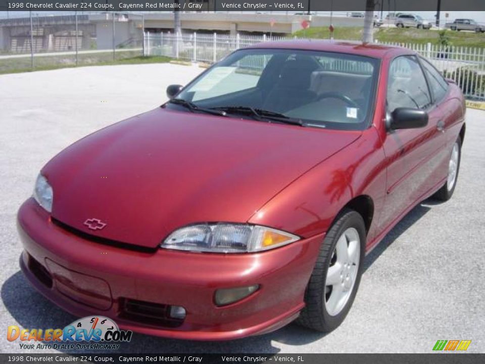 1998 Chevrolet Cavalier Z24 Coupe Cayenne Red Metallic / Gray Photo #2