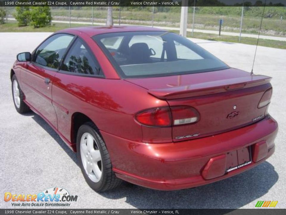 1998 Chevrolet Cavalier Z24 Coupe Cayenne Red Metallic / Gray Photo #4
