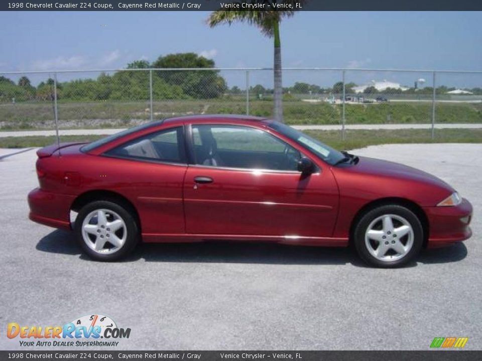 1998 Chevrolet Cavalier Z24 Coupe Cayenne Red Metallic / Gray Photo #7