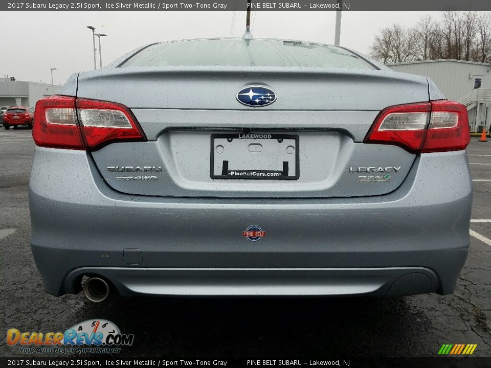 2017 Subaru Legacy 2.5i Sport Ice Silver Metallic / Sport Two-Tone Gray Photo #5