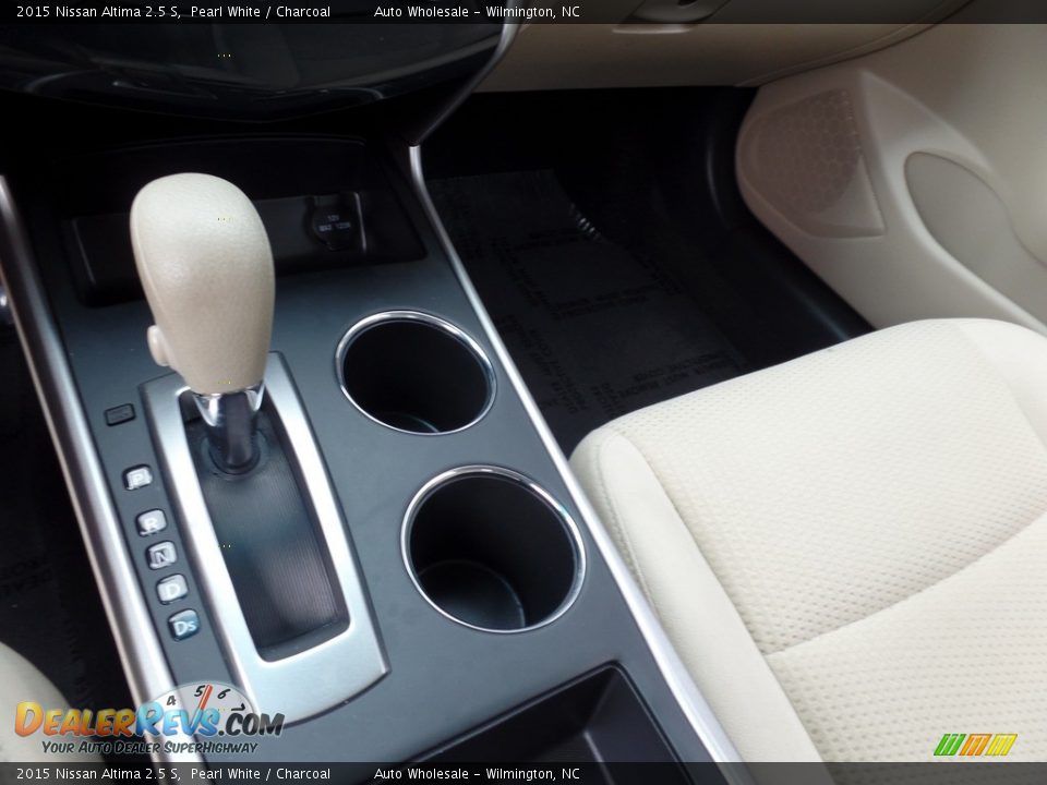 2015 Nissan Altima 2.5 S Pearl White / Charcoal Photo #19