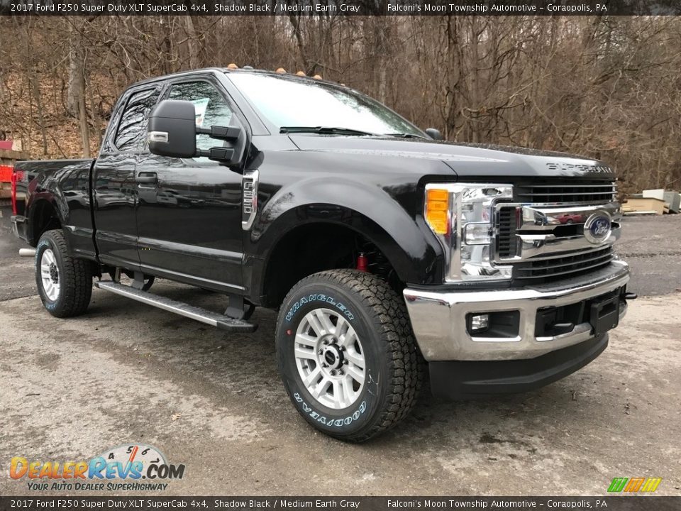 2017 Ford F250 Super Duty XLT SuperCab 4x4 Shadow Black / Medium Earth Gray Photo #3